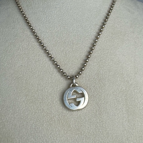 Gucci Sterling Silver Interlocking Pendant 925 GG Necklace - Picture 7 of 8